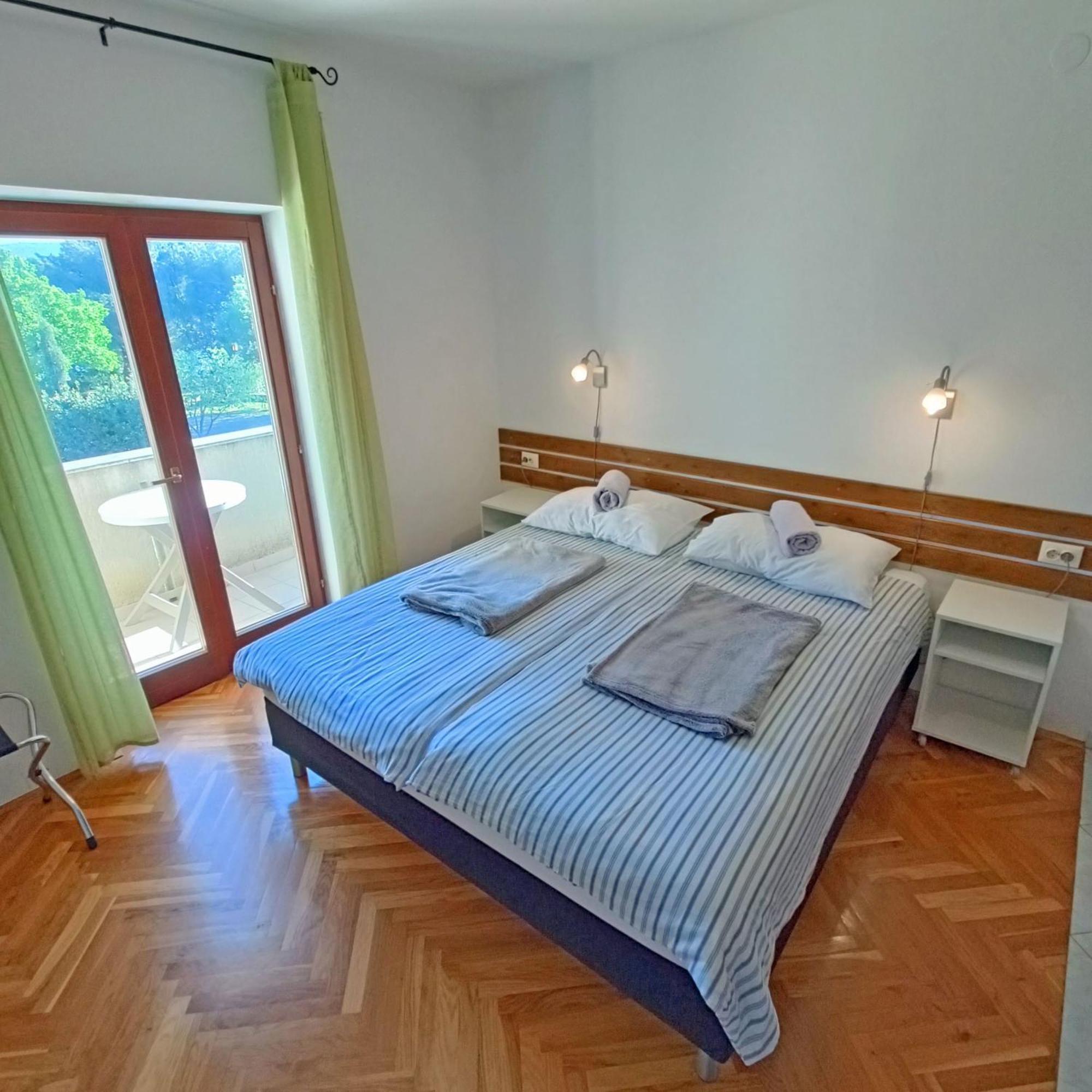 Paklenica Sport Apartments Starigrad Paklenica Værelse billede