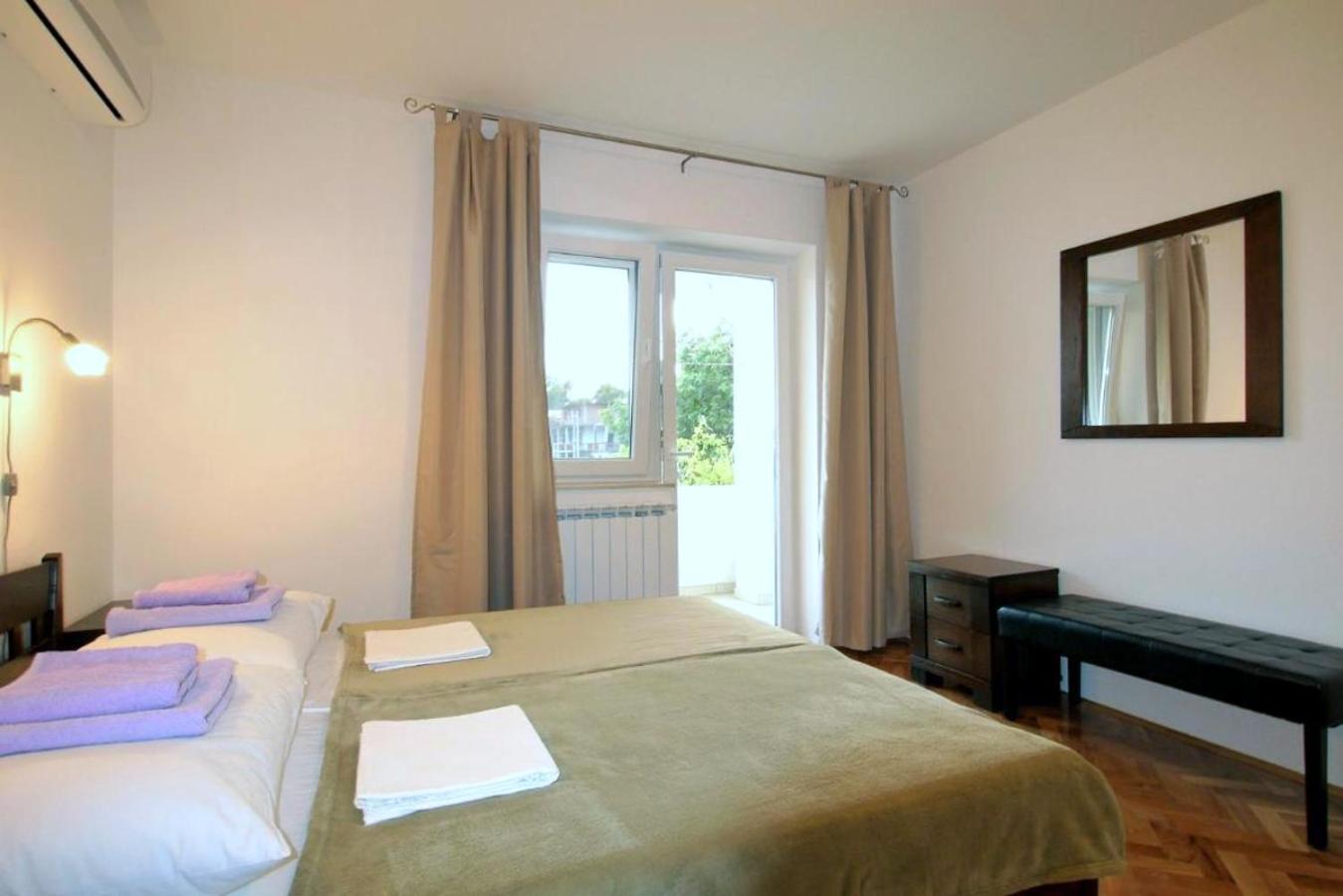 Paklenica Sport Apartments Starigrad Paklenica Værelse billede