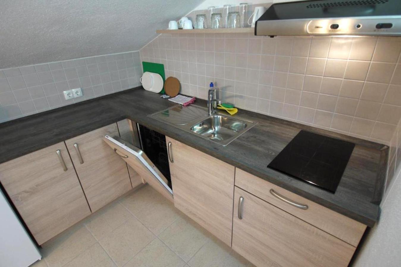 Paklenica Sport Apartments Starigrad Paklenica Eksteriør billede