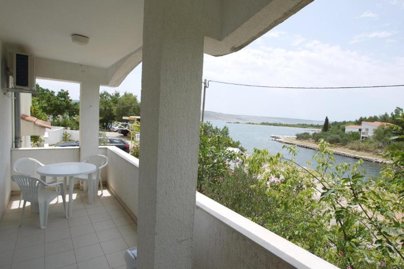 Paklenica Sport Apartments Starigrad Paklenica Eksteriør billede