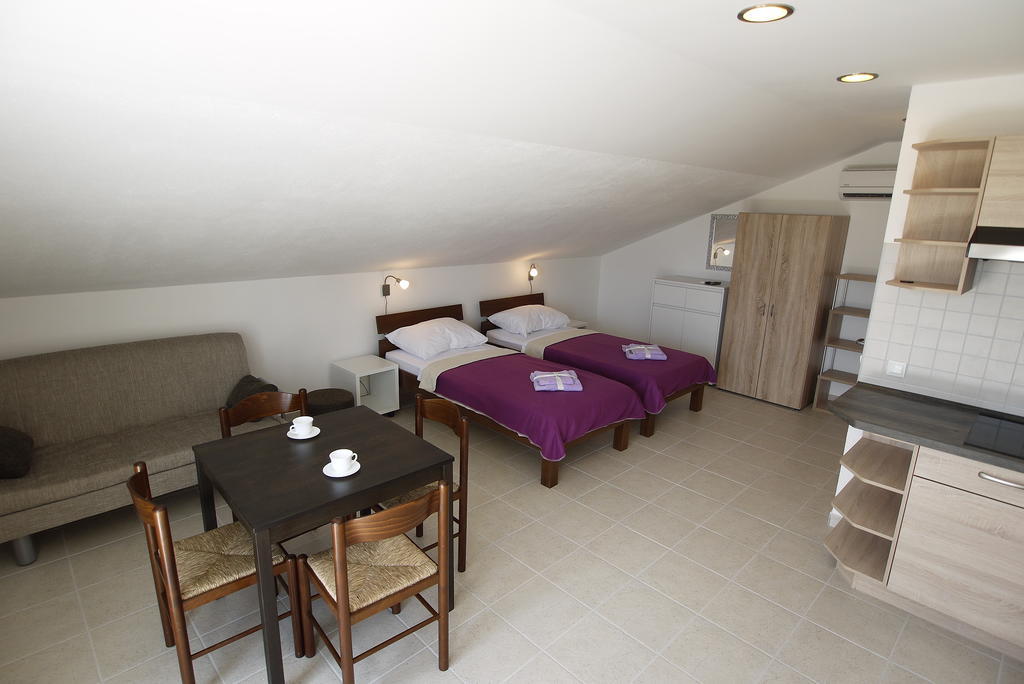 Paklenica Sport Apartments Starigrad Paklenica Værelse billede