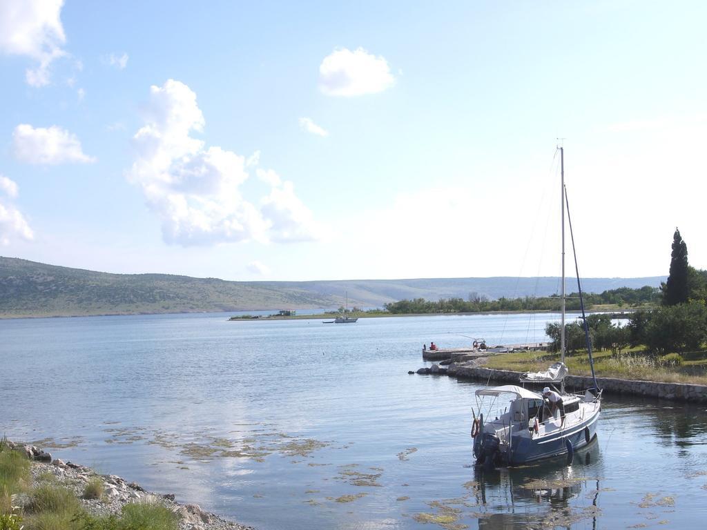 Paklenica Sport Apartments Starigrad Paklenica Eksteriør billede